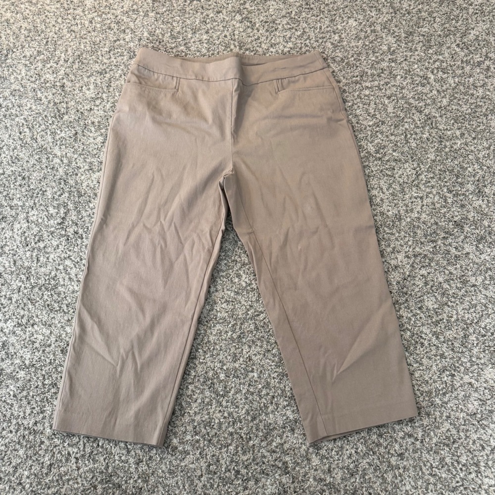 Chicos Tan Khaki Pull On Capri Pants Womens Size 2 Cropped Stretch Trousers